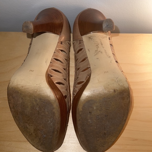 Guess Sandals - Picture 5 of 5